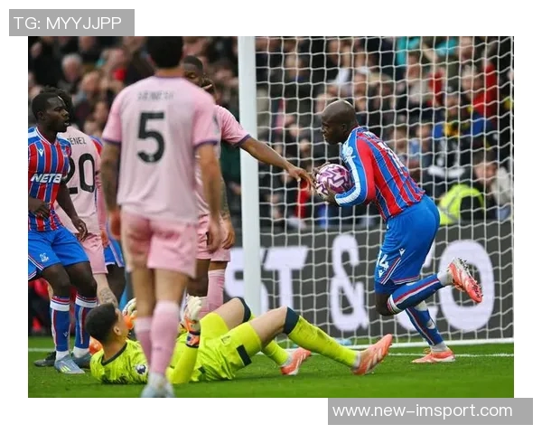 罗马诺透露布伦南或冬窗离队热刺面临水晶宫与伯恩茅斯询问