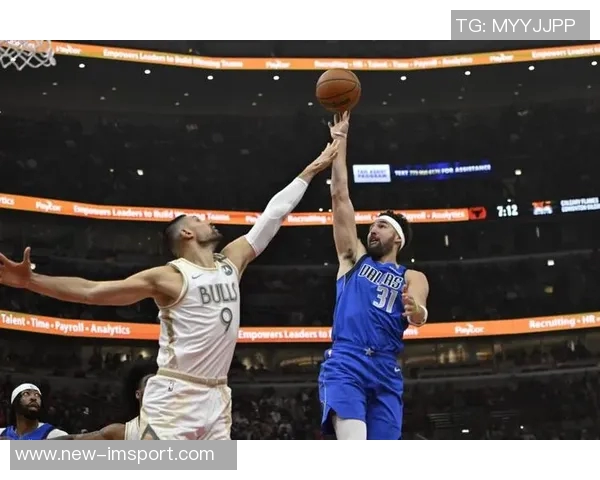 独行侠计划交易浓眉和克莱寻找合适球队以重塑阵容